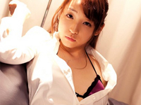 くぼたみか 工場跡で撮影されながら手を縛られて、悶えたり水をかけられる拘束プレイ