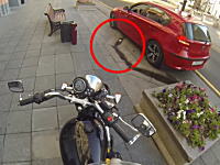 ポイ捨てを許さない隊のバイクのお姉さんが強すぎる動画。これはＧＪｗ