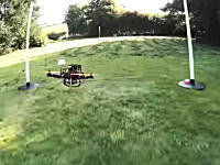 これは面白い。庭に作ったコースでクアドロコプターのエアレースしてみた動画。