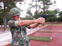 ブキブキ動画。拳銃型ロケット砲「ジャイロジェット・ピストル」の発射映像。