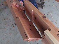 釘やボルトを用いずに柱や梁を繋ぎ合わせる伝統的継手「金輪継」の映像が海外で話題に。