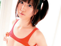 菜摘四季 2つのブドウを弄ぶような舌使いで舐め回す