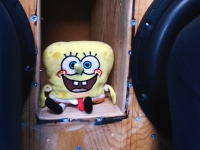 スポンジ・ボブをジャスティン・ビーバーのオウ！ヲオオオウオの中に入れてみた。