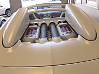 フロイド・メイウェザーJrのガレージ凄すぎワロタ動画。ヴェイロン3台もあるｗｗ