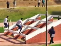 チリ軍式障害物レースがなかなか見ごたえある動画。グッド評価率98.4%