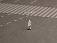 これは気の遠くなるような作業。紙で渋谷のスクランブル交差点を再現してみた。テラダモケイ