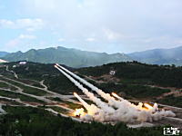 2015米韓合同軍事演習の映像。統合ミサイル発射訓練スンジン訓練場にて。