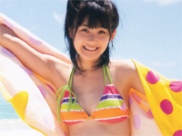 嗣永桃子 スレンダーボディを魅せたビキニグラビアショット