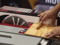 切断機に搭載された安全装置が凄い。これなら指を飛ばされなくて済む動画。