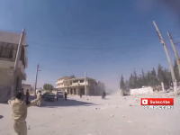 戦場でも活躍するGoPro。イドリフで撮影されたカメラの僅か十数メートル先に爆弾が落ちてくる瞬間。